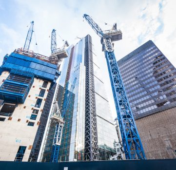 Tow skyscrappers with crane